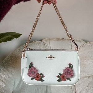 Vintage white Coach shoulder purse/wallet